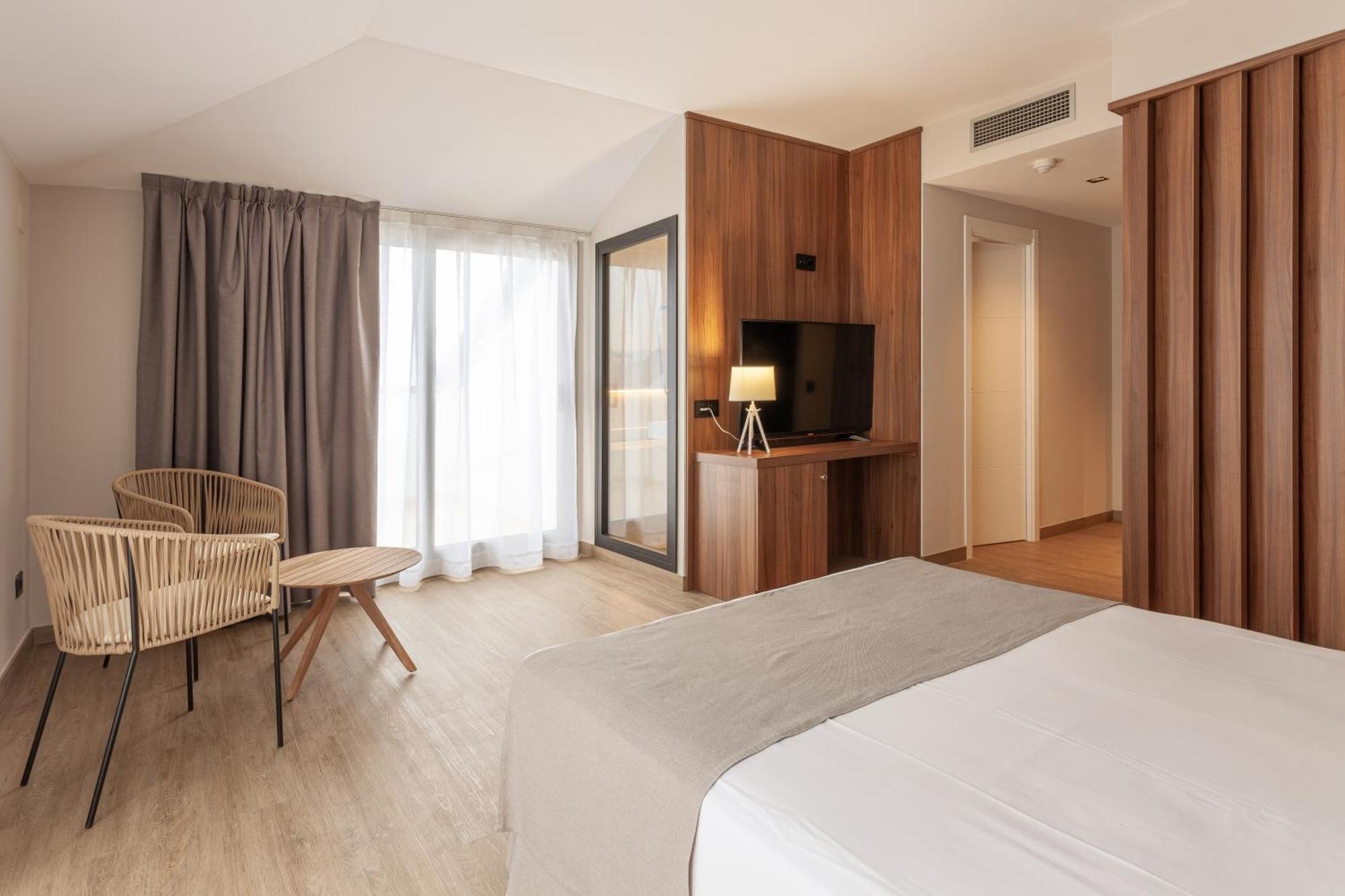 Dwo Sirius - Adults Only Hotel Santa Susanna Ngoại thất bức ảnh